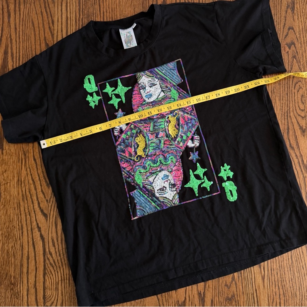 QOS Queen Card Black Tee - Picture 4 of 4